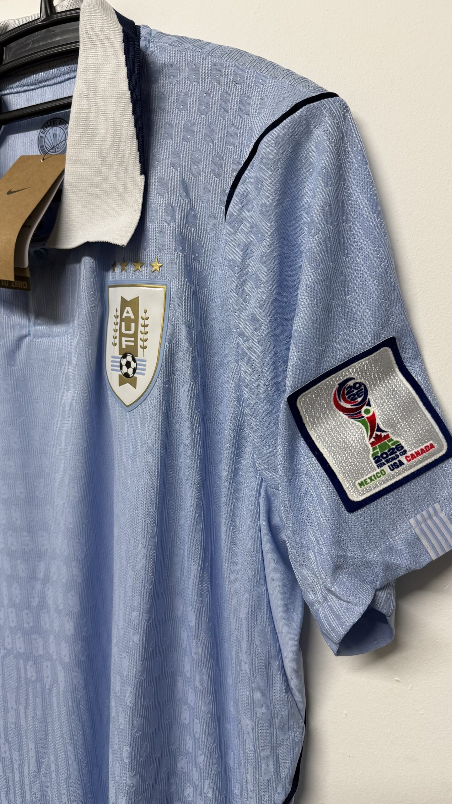 Camiseta Uruguay Nike Foundation Hombre 2026 - Imagen 4